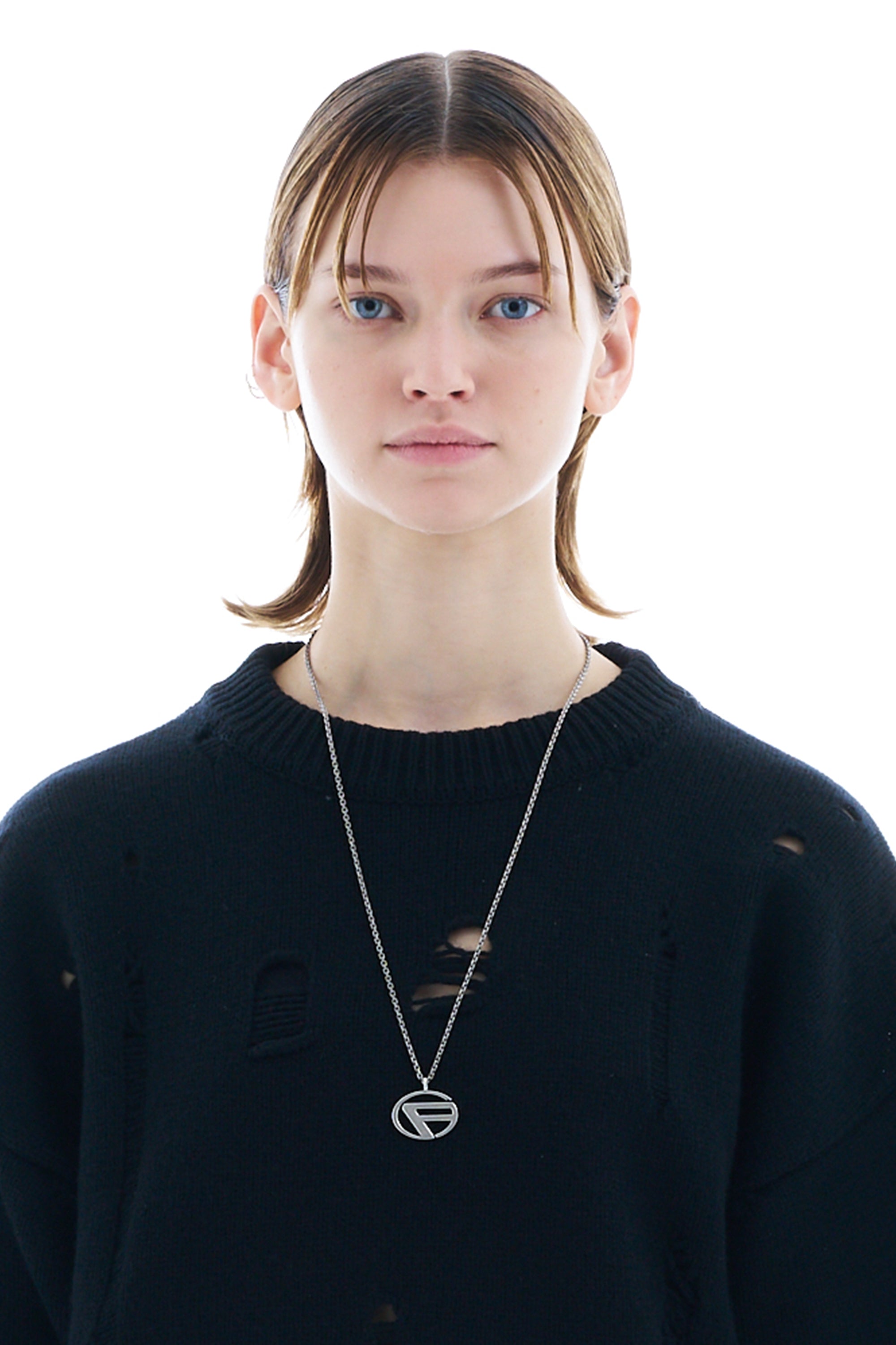 FNNL0004 EMBLEM NECKLACE – FENNEL OFFICIAL EC STORE