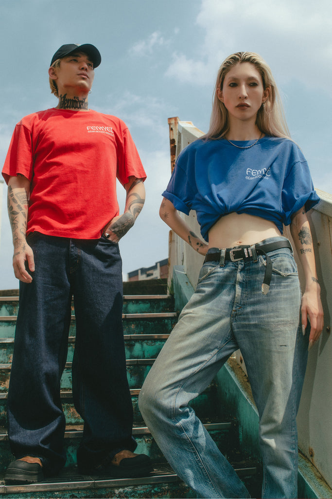 FENNEL × OLGA GOOSE CANDLE LOGO T-SHIRT / FADE RED