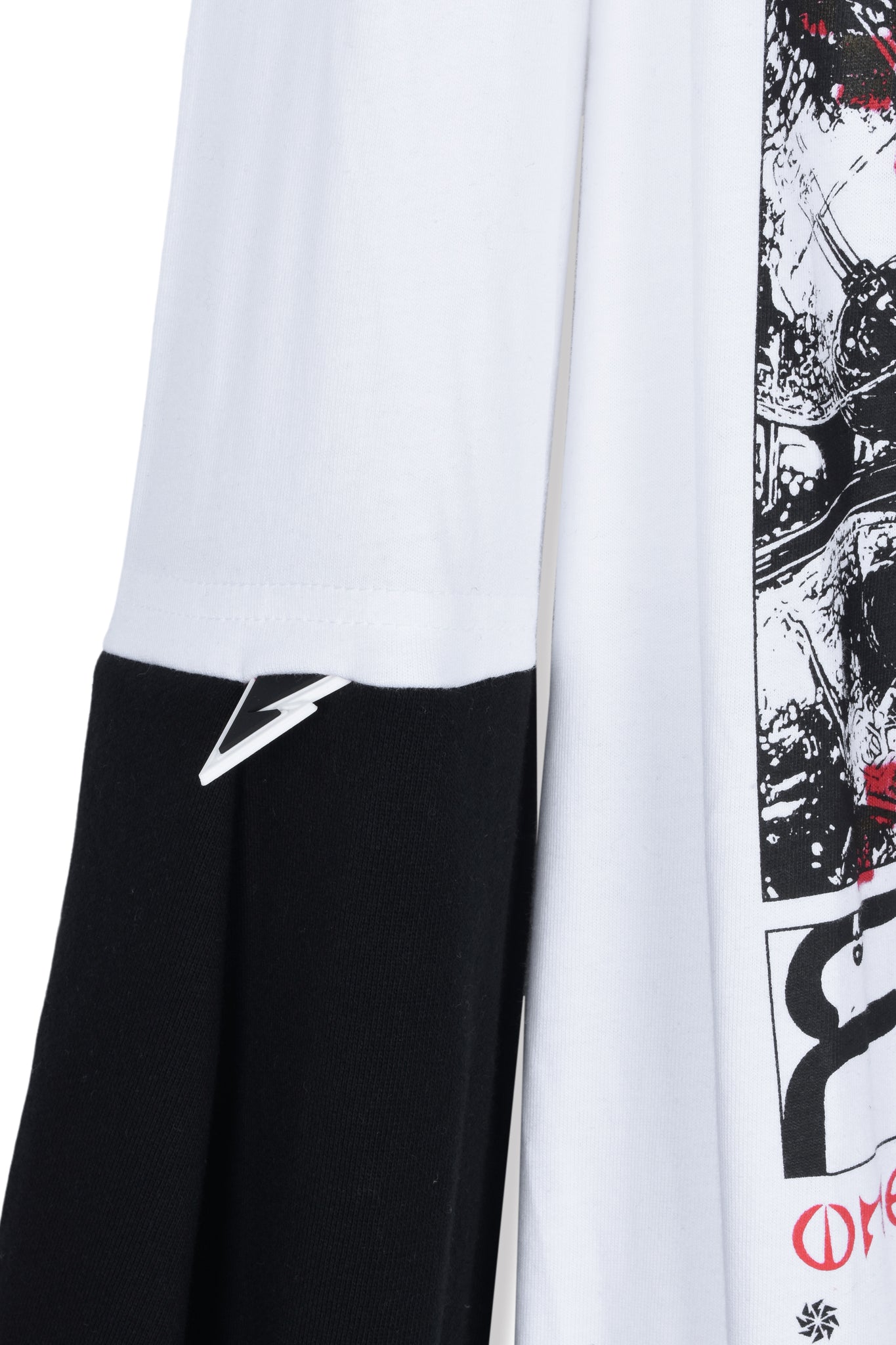 WHITE T SHIRT/BLACK SWEAT JOGGER MAGZINE ROBE