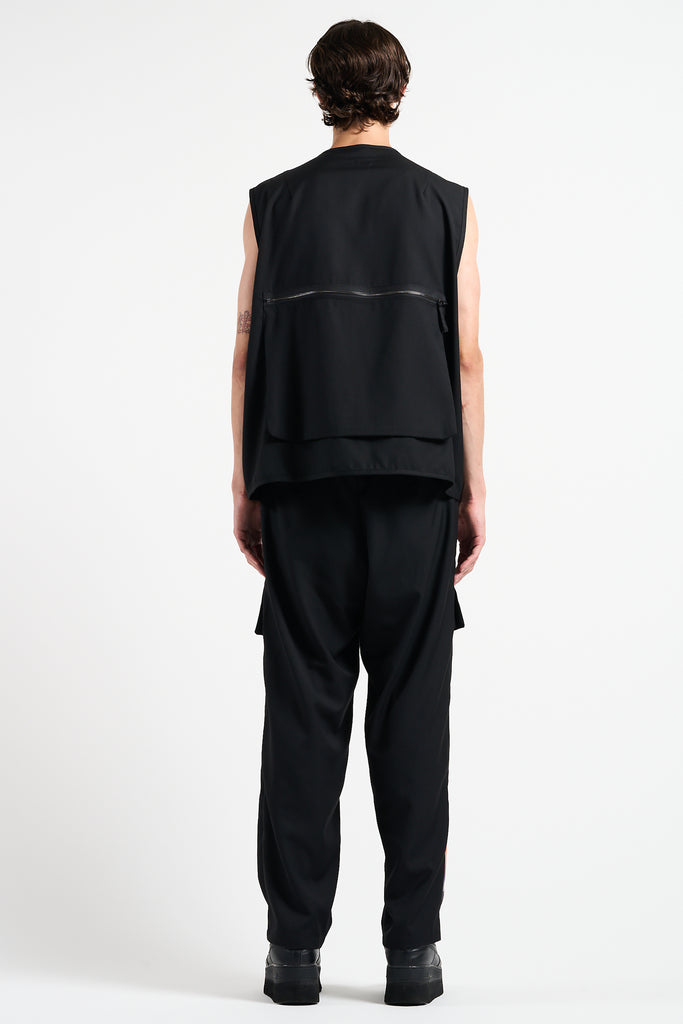 PRINTED ZIP-UP VEST