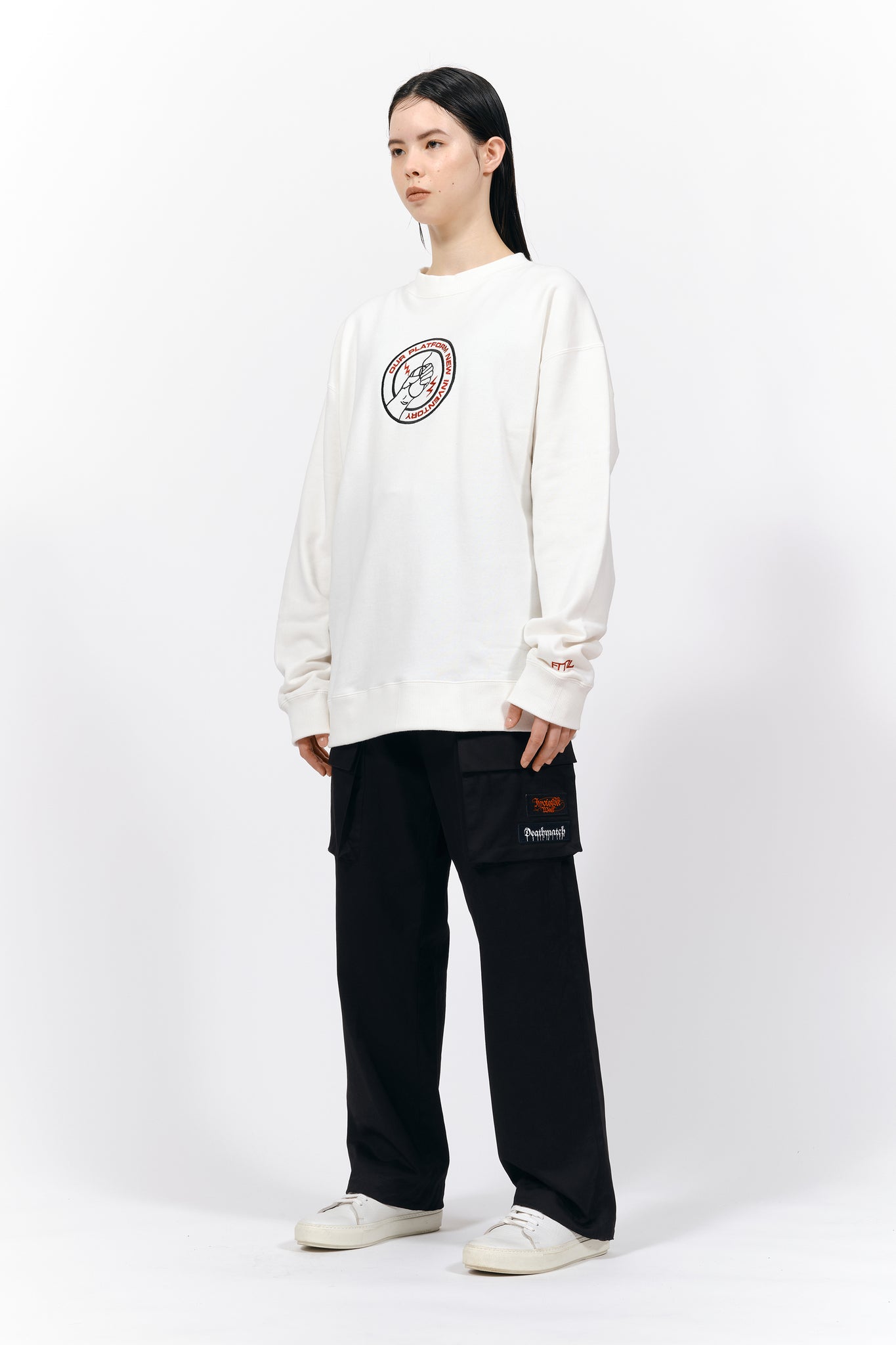 EMBROIDERY SWEAT SHIRT/WHITE
