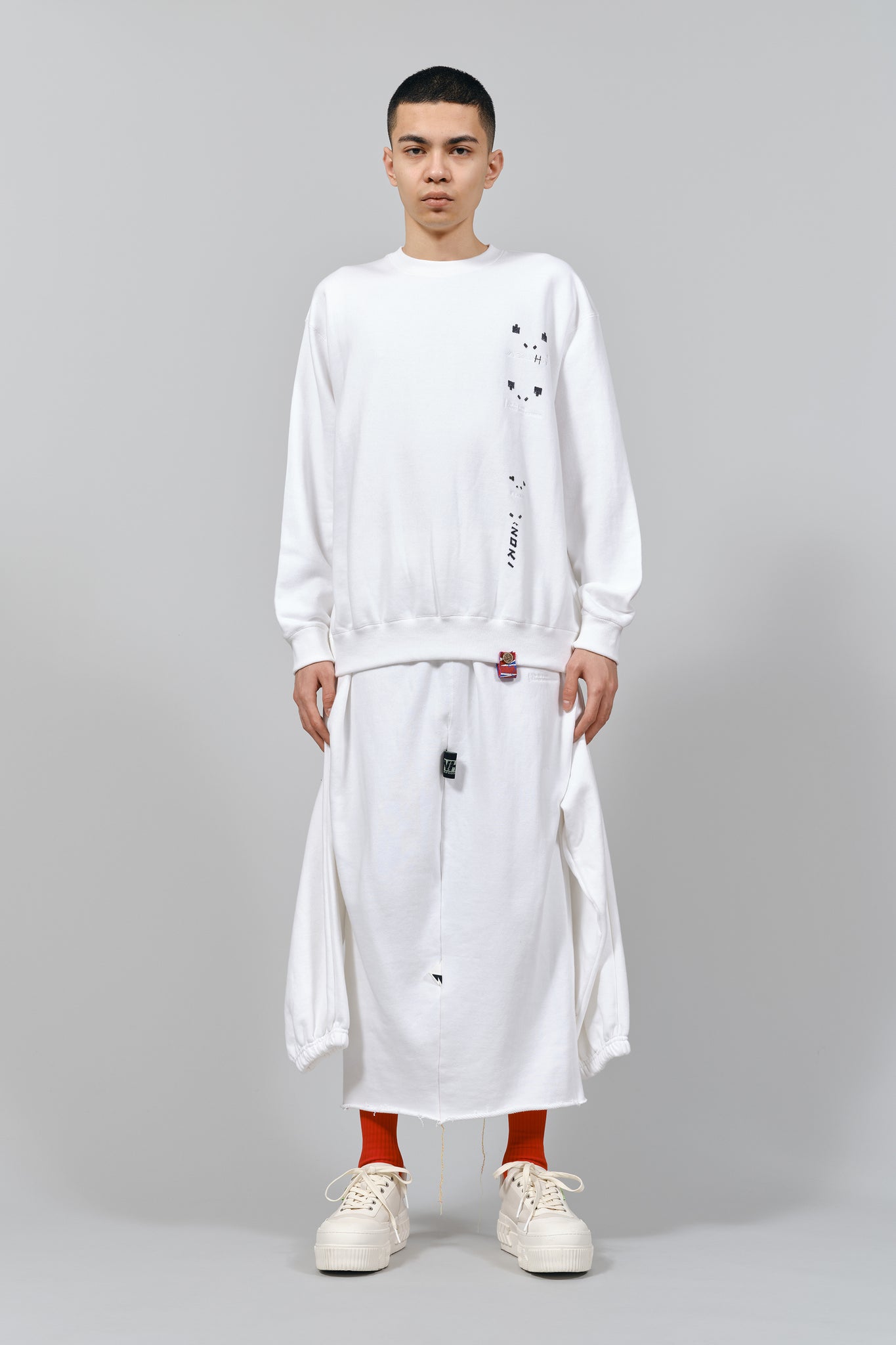 2WAY WHITE SWEAT/INTO DRESS LAYER