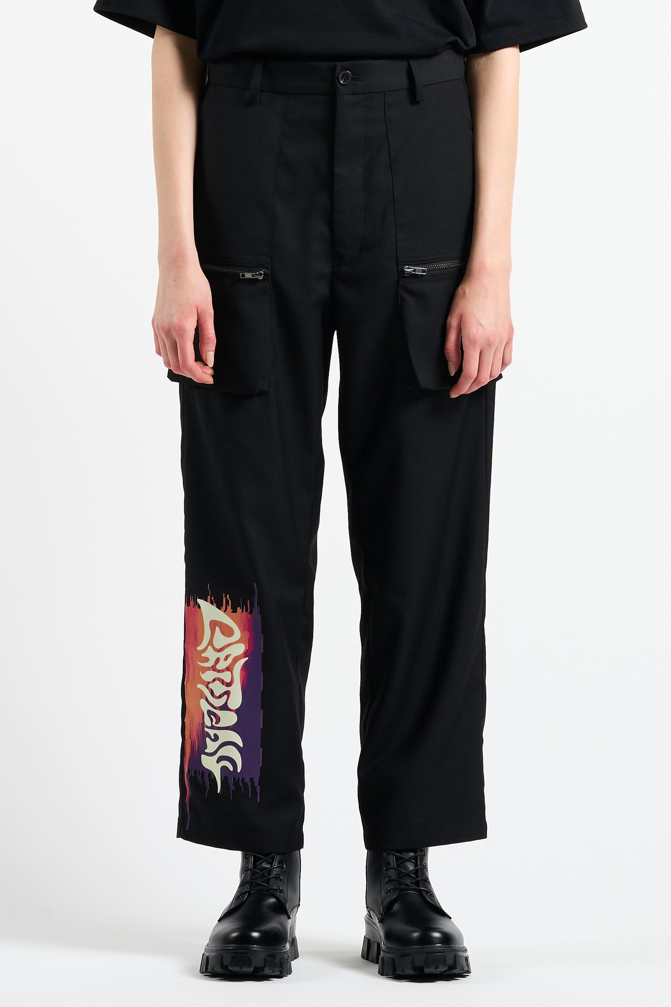 GRAPHIC PRINTED TROUSERS