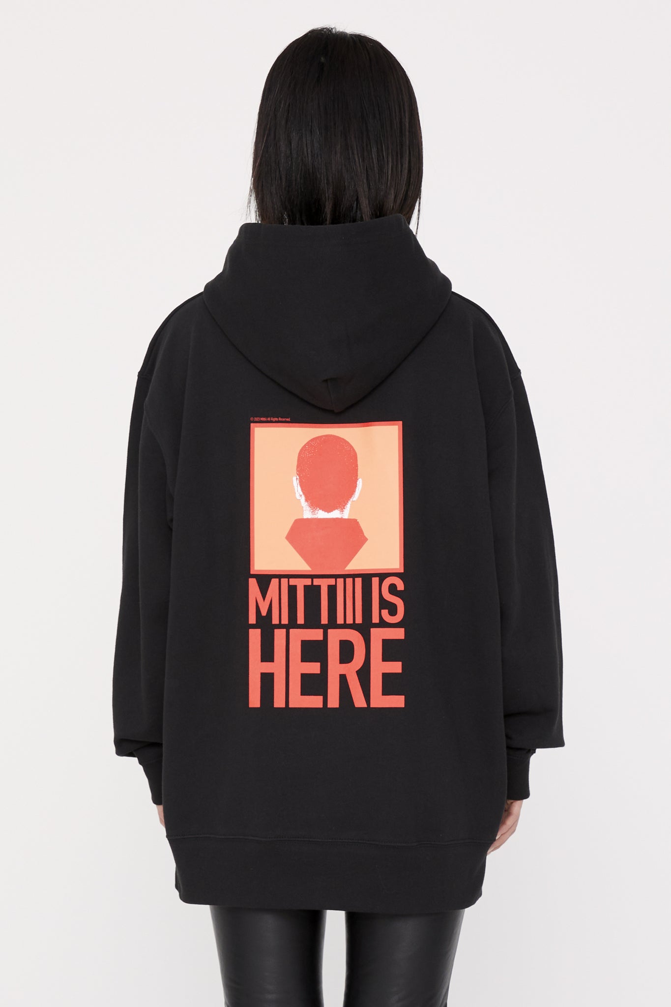 MITTIII IS HERE PARKA BLACK